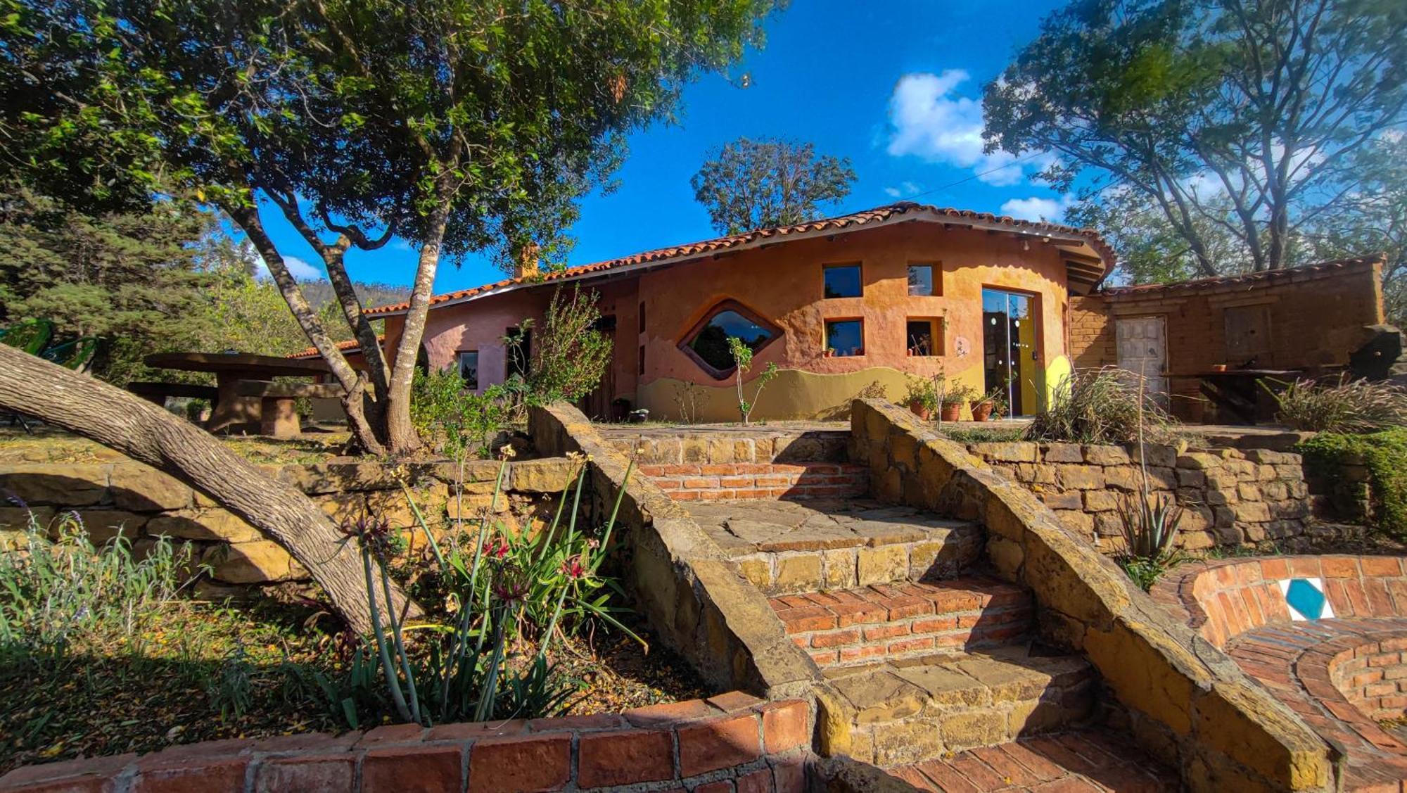 Yvy Casa Hotel Samaipata Exterior photo